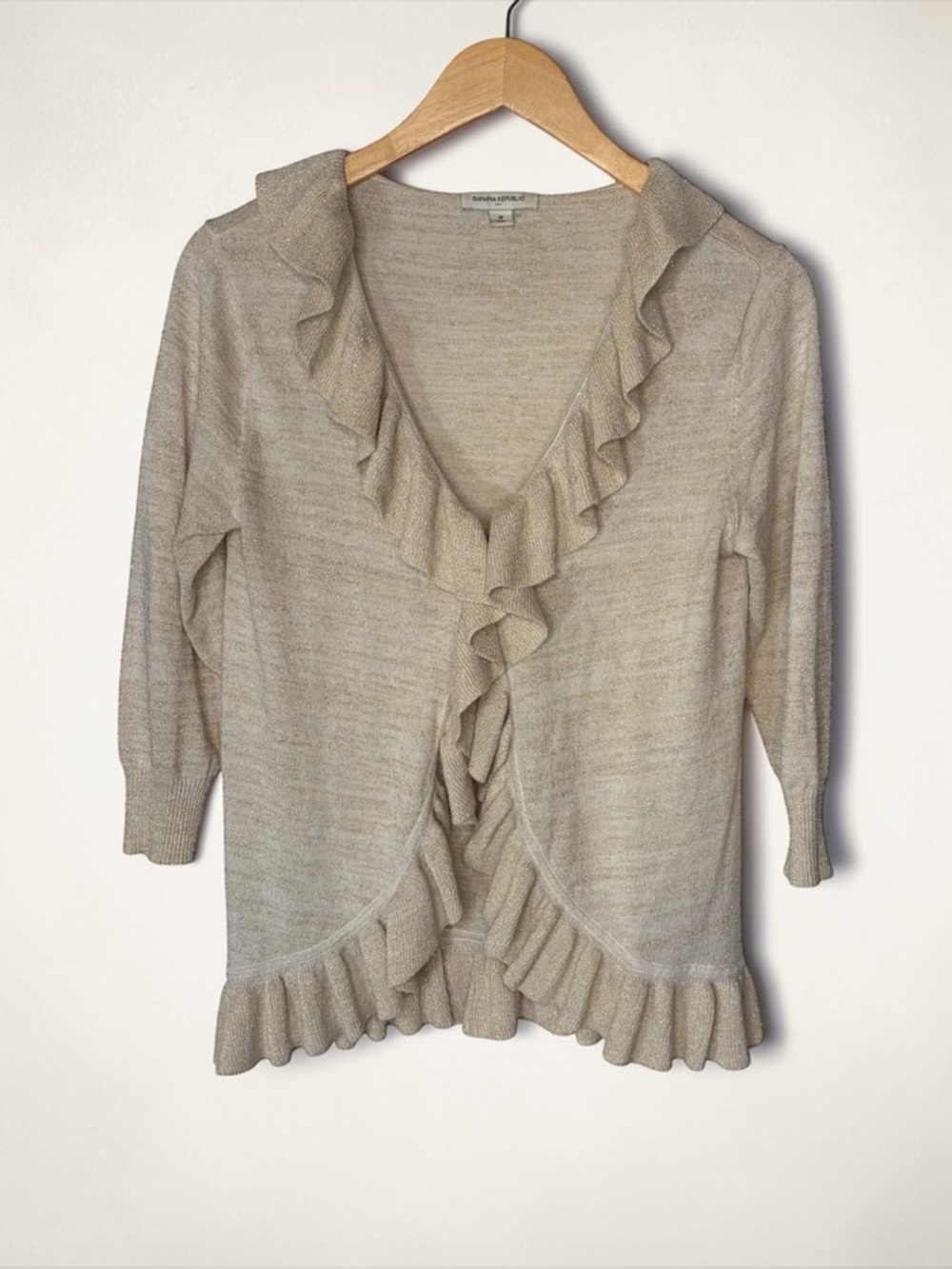 BANANA REPUBLIC BEIGE GOLD SWEATER SIZE MEDIUM